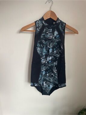 lululemon athletica Black & Teal High-Neck Sleeveless Bodysuit